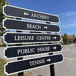 Lens Lookout - Seaview And Balcony - Part Of The The Bay Village With Pool, Gym And Direct Access, Pub, Restaurant, Tennis And Meadows Walks Holiday home