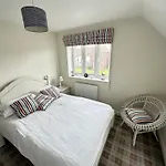Lens Lookout - Seaview And Balcony - Part Of The The Bay Village With Pool, Gym And Direct Access, Pub, Restaurant, Tennis And Meadows Walks Holiday home