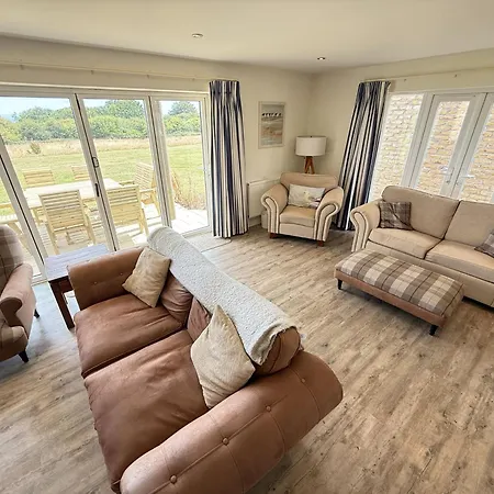 Lens Lookout - Seaview And Balcony - Part Of The The Bay Village With Pool, Gym And Direct Access, Pub, Restaurant, Tennis And Meadows Walks