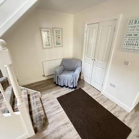 Casa de Férias Lens Lookout - Seaview And Balcony - Part Of The The Bay Village With Pool, Gym And Direct Access, Pub, Restaurant, Tennis And Meadows Walks